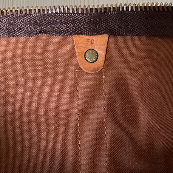 Vintage '80s LOUIS VUITTON Keepall Luggage Bag - Picture 8 of 17